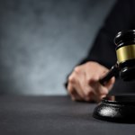 Fiktív diákokkal csalt el több mint 40 millió forintot egy oktatási cég vezetője